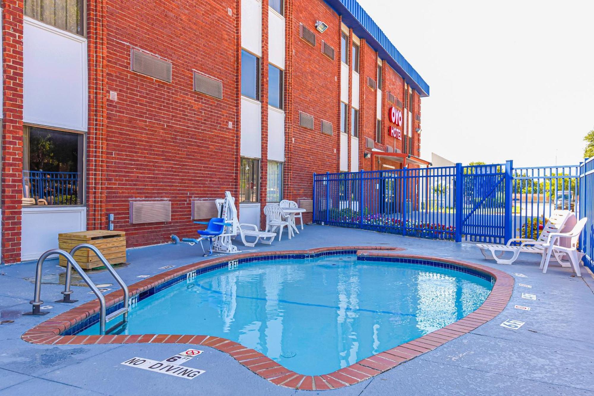 Oyo Hotel Irving Dfw Airport South Exterior foto